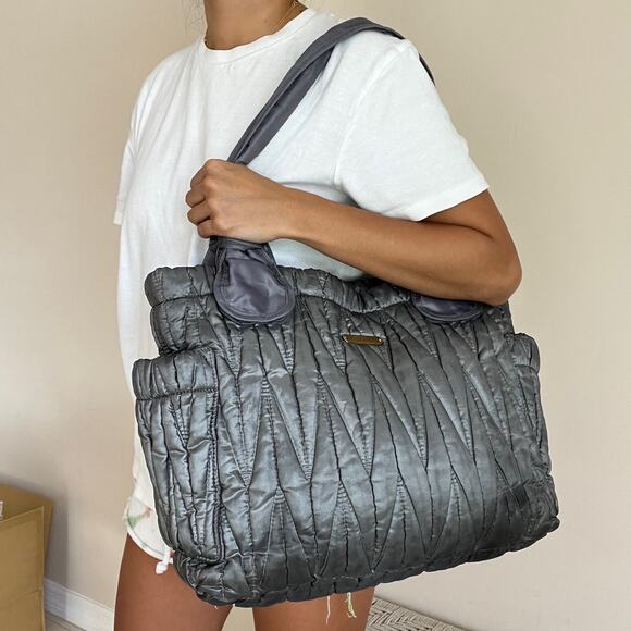 Timi & Leslie Marie Antoinette Diaper Baby Bag in Silver Gray - Picture 9 of 12